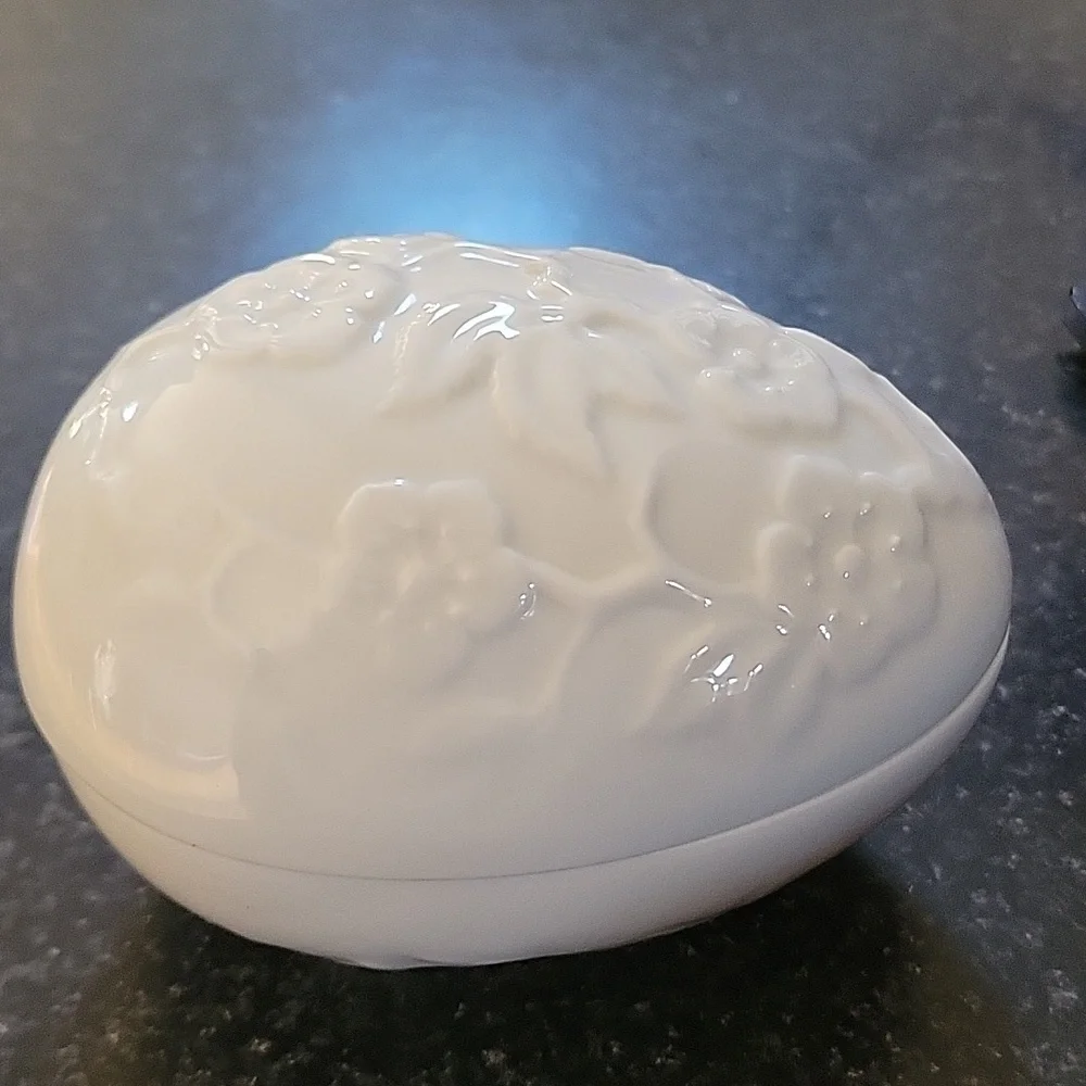 Limoges Figurine Porcelain Cherry Blossom Easter Egg Trinket White Embossed Box